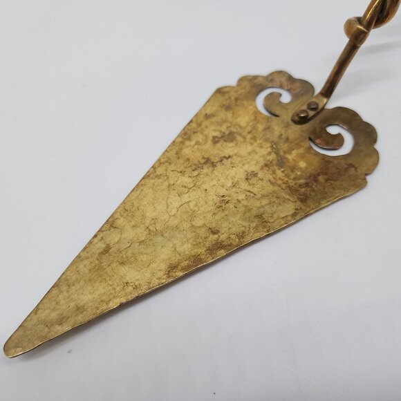 Vintage Hand Wrought Brass Pie Server Pierced Ornate Handle & Scalloped Edge - Picture 2 of 7